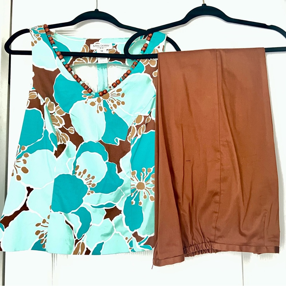 Floral Sleeveless Top and Brown Pant Set